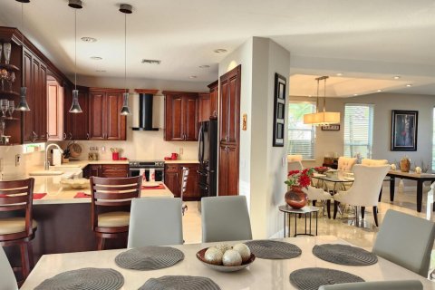 House in Wellington, Florida 5 bedrooms, 258.64 sq.m. № 2086807 - photo 20