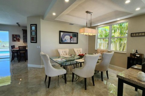 House in Wellington, Florida 5 bedrooms, 258.64 sq.m. № 2086807 - photo 19