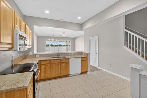 Купить таунхаус в Ривервью, Флорида 7 комнат, 152.73м2, № 1885182 - фото 11