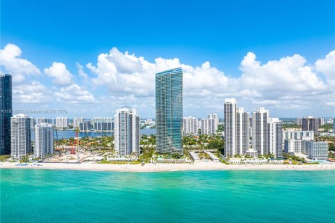 Condominio en venta en Sunny Isles Beach, Florida, 3 dormitorios, 210.98 m2 № 1766685 - foto 4