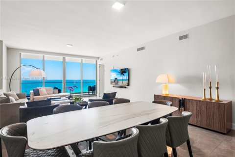 Condominio en venta en Sunny Isles Beach, Florida, 3 dormitorios, 210.98 m2 № 1766685 - foto 8