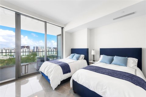 Condominio en venta en Sunny Isles Beach, Florida, 3 dormitorios, 210.98 m2 № 1766685 - foto 16