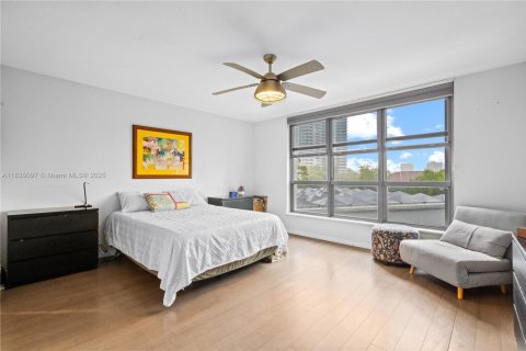 Condominio en venta en Aventura, Florida, 2 dormitorios, 134.43 m2 № 1818233 - foto 13