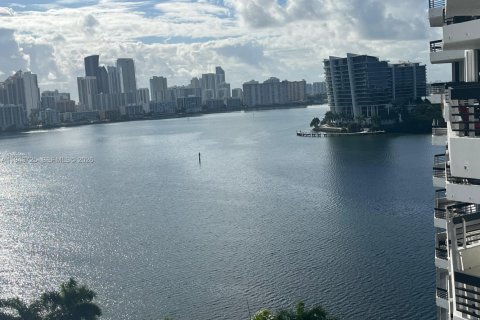 Condominio en venta en Aventura, Florida, 2 dormitorios, 109.72 m2 № 2003740 - foto 1