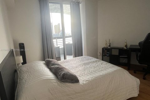 Condominio en venta en Aventura, Florida, 2 dormitorios, 109.72 m2 № 2003740 - foto 24