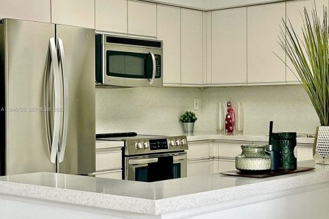 Condominio en venta en Aventura, Florida, 2 dormitorios, 109.72 m2 № 2003740 - foto 9