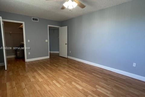 Copropriété à louer à Doral, Floride: 1 chambre, 75.25 m2 № 1996619 - photo 11