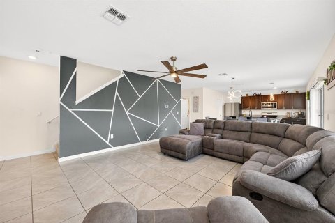 Villa ou maison à vendre à Sanford, Floride: 4 chambres, 223.89 m2 № 2207983 - photo 8