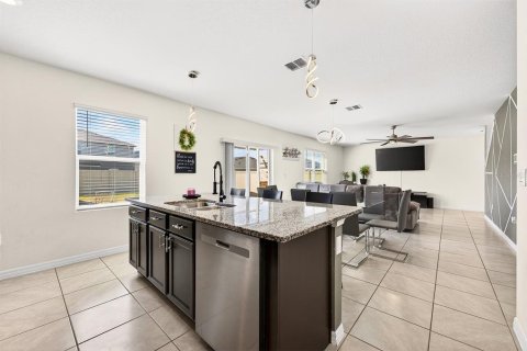 Villa ou maison à vendre à Sanford, Floride: 4 chambres, 223.89 m2 № 2207983 - photo 6