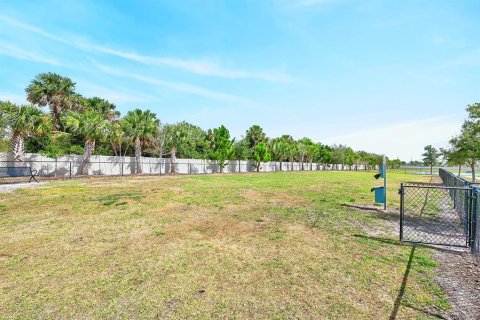 Villa ou maison à vendre à Sanford, Floride: 4 chambres, 223.89 m2 № 2207983 - photo 25