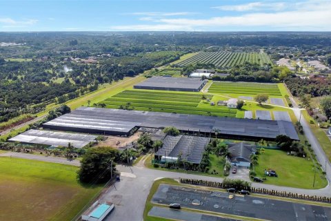 Villa ou maison à vendre à Homestead, Floride: 4 chambres, 338.54 m2 № 1966333 - photo 2
