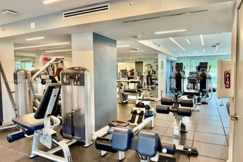 Copropriété à louer à Miami, Floride: 2 chambres, 152.36 m2 № 2414473 - photo 19