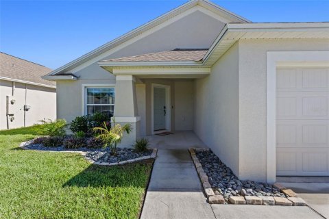 Villa ou maison à vendre à Winter Haven, Floride: 3 chambres, 160.72 m2 № 1850958 - photo 4