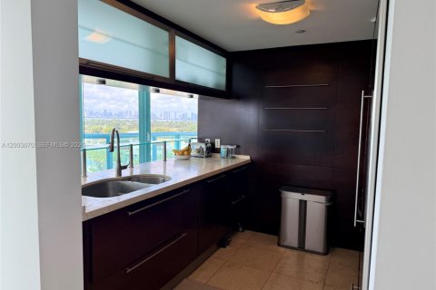 Купить кондоминиум в Майами-Бич, Флорида 2 спальни, 120.77м2, № 2069347 - фото 5