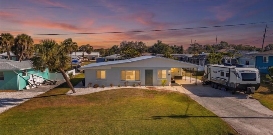 Villa ou maison à Englewood, Floride 3 chambres, 125.98 m2 № 2140349