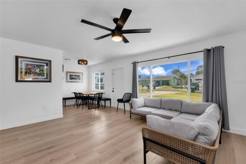 Villa ou maison à vendre à Englewood, Floride: 3 chambres, 125.98 m2 № 2140349 - photo 13