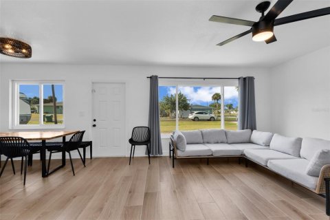 Villa ou maison à vendre à Englewood, Floride: 3 chambres, 125.98 m2 № 2140349 - photo 14