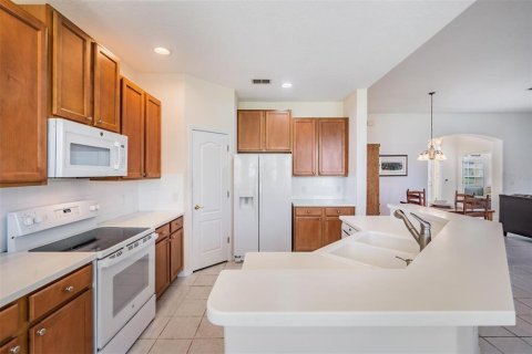 House in Trinity, Florida 3 bedrooms, 183.39 sq.m. № 1894172 - photo 6