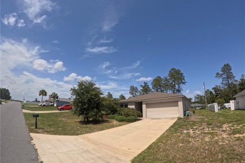 House in Ocala, Florida 4 bedrooms, 178.28 sq.m. № 1775669 - photo 1