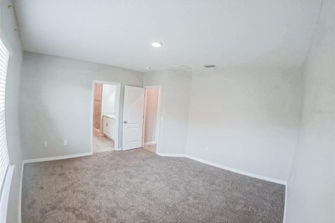 House in Ocala, Florida 4 bedrooms, 178.28 sq.m. № 1775669 - photo 12