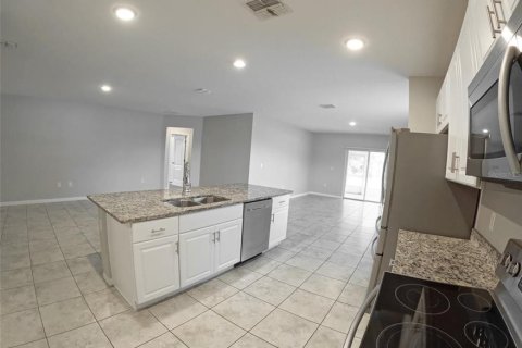 House in Ocala, Florida 4 bedrooms, 178.28 sq.m. № 1775669 - photo 5