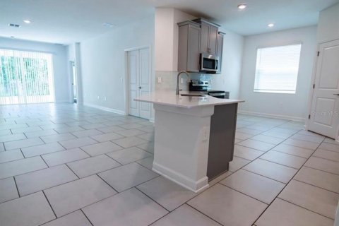 Villa ou maison à louer à Davenport, Floride: 4 chambres, 193.24 m2 № 2427120 - photo 3