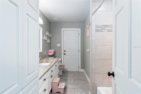 House in Lakeland, Florida 3 bedrooms, 251.39 sq.m. № 1777538 - photo 25