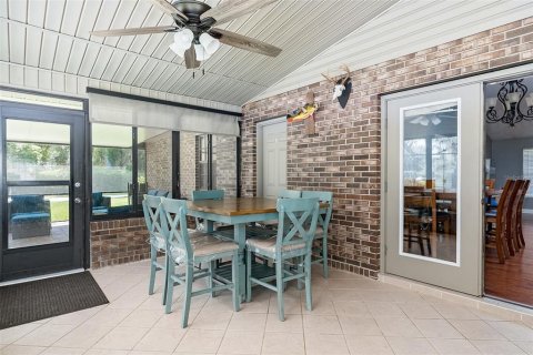 House in Lakeland, Florida 3 bedrooms, 251.39 sq.m. № 1777538 - photo 12