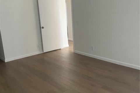 Снять в аренду кондоминиум в Сент-Питерсберг, Флорида 1 комната, 72.46м2, № 2155652 - фото 12