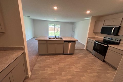 House in Palm Coast, Florida 4 bedrooms, 167.78 sq.m. № 1737144 - photo 3