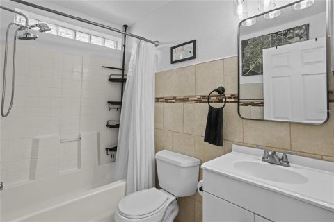 Casa en venta en Kissimmee, Florida, 3 dormitorios, 98.38 m2 № 2385838 - foto 9
