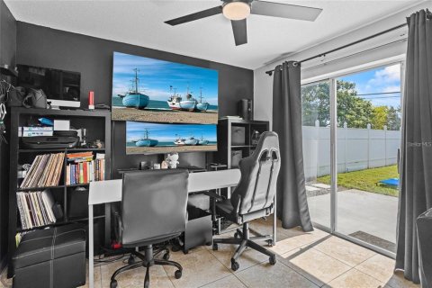 Casa en venta en Kissimmee, Florida, 3 dormitorios, 98.38 m2 № 2385838 - foto 11