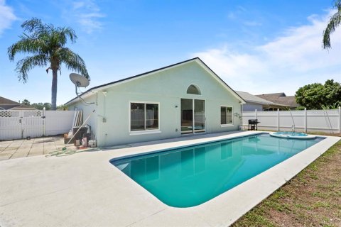 House in Orlando, Florida 3 bedrooms, 199.93 sq.m. № 1736859 - photo 14
