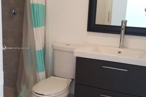 Condo in Miami, Florida, 2 bedrooms № 2273491 - photo 14