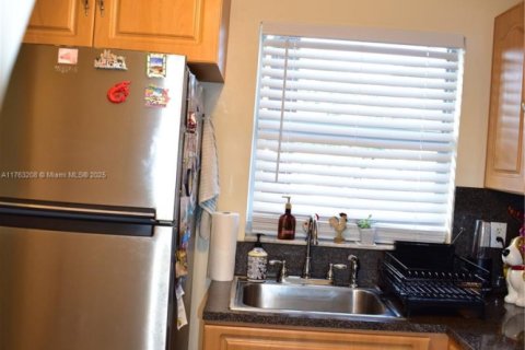 Condominio en venta en Sunrise, Florida, 1 dormitorio, 59.46 m2 № 1867643 - foto 18