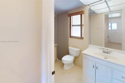 Condominio en venta en Sunrise, Florida, 1 dormitorio, 59.46 m2 № 1867643 - foto 24