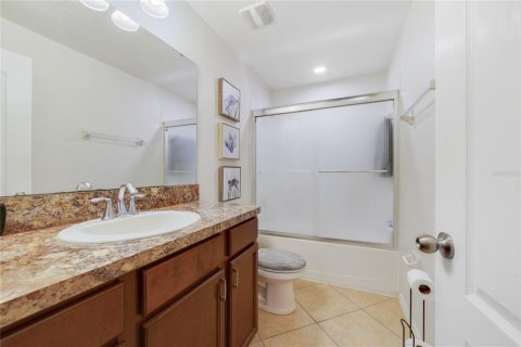 Townhouse in Orlando, Florida 4 bedrooms, 208.57 sq.m. № 1813202 - photo 14
