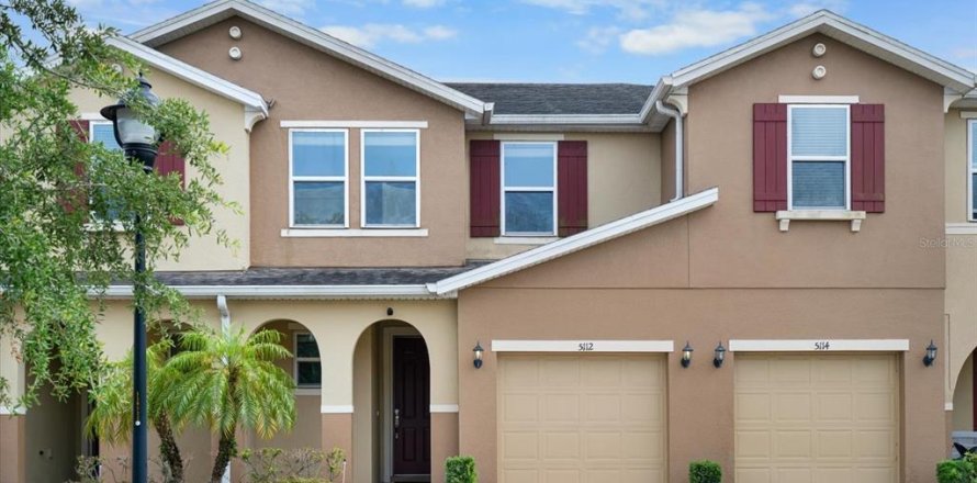Adosado en Kissimmee, Florida 4 dormitorios, 153.2 m2 № 1899110