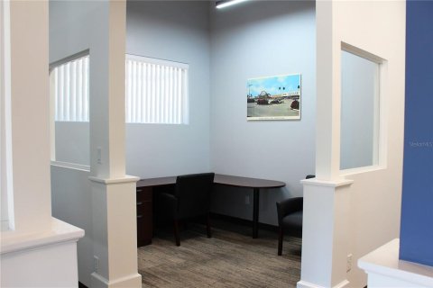Commercial property in Lakeland, Florida № 2277768 - photo 16