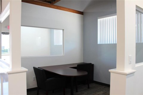 Commercial property in Lakeland, Florida № 2277768 - photo 13