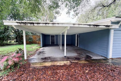 House in Tampa, Florida 3 bedrooms, 130.16 sq.m. № 2400132 - photo 18