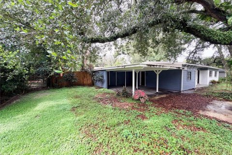House in Tampa, Florida 3 bedrooms, 130.16 sq.m. № 2400132 - photo 17