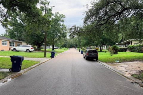House in Tampa, Florida 3 bedrooms, 130.16 sq.m. № 2400132 - photo 20