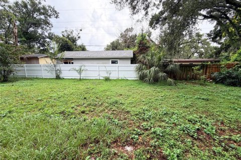 House in Tampa, Florida 3 bedrooms, 130.16 sq.m. № 2400132 - photo 19