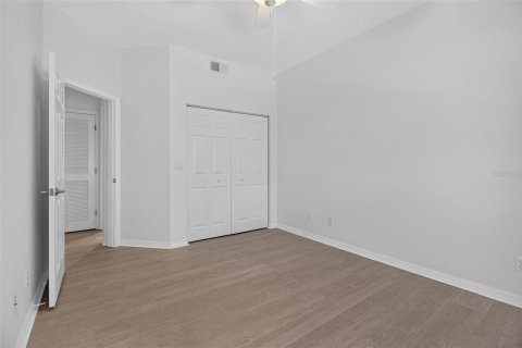 Condo in Saint Petersburg, Florida, 3 bedrooms  № 2389065 - photo 26