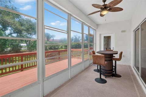 Condo in Saint Petersburg, Florida, 3 bedrooms  № 2389065 - photo 29