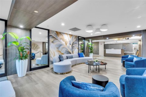 Condominio en venta en Hollywood, Florida, 1 dormitorio, 78.41 m2 № 2154415 - foto 3