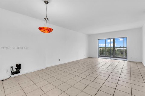 Condominio en venta en Hollywood, Florida, 1 dormitorio, 78.41 m2 № 2154415 - foto 8