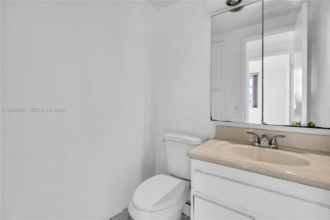 Condominio en venta en Hollywood, Florida, 1 dormitorio, 78.41 m2 № 2154415 - foto 27