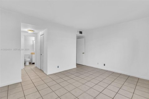 Condominio en venta en Hollywood, Florida, 1 dormitorio, 78.41 m2 № 2154415 - foto 21